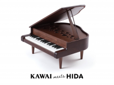 “小さなピアニストに、小さな本物を。” </br>『KAWAI meets HIDA ミニグランドピアノ』販売開始