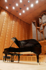秋田県秋田市「アトリオン音楽ホール」に Shigeru KawaiフルコンサートピアノSK-EXが納入－2