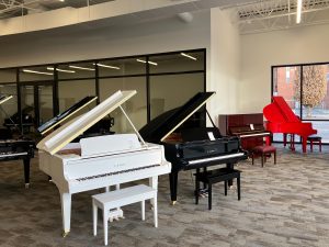 カワイ、アメリカの直営店「Kawai Piano Gallery Denver」をオープン 